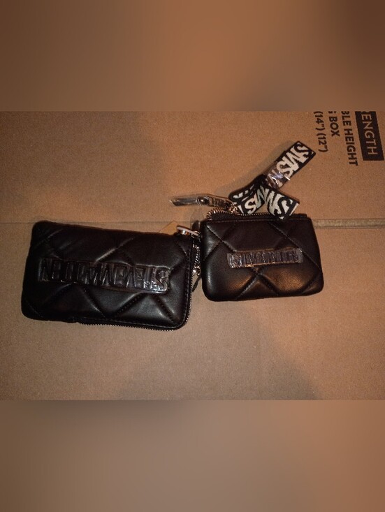 Steve Madden Handbags - NWT STEVE MADDEN Broxxy Bi-Fold Wallet Black